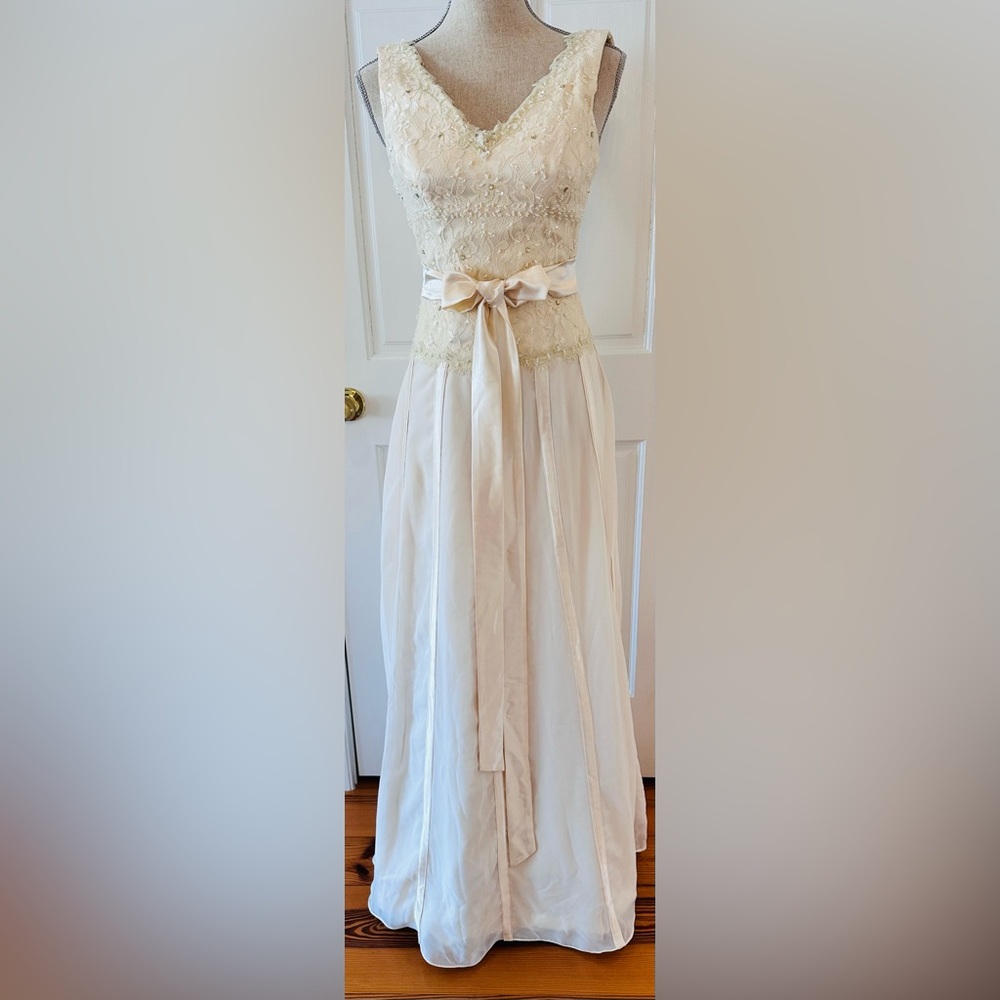 Enjoy Inweddingdress NWT Wedding Gown Dress 2 Ivory Beaded Satin Bridal Formal